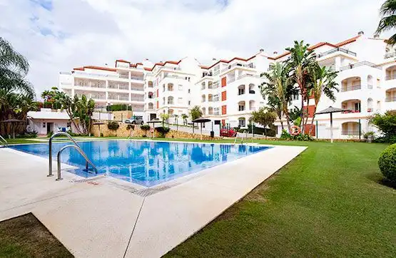 Vista exterior de Ático en venta en Manilva con Calefacción, Terraza y Trastero