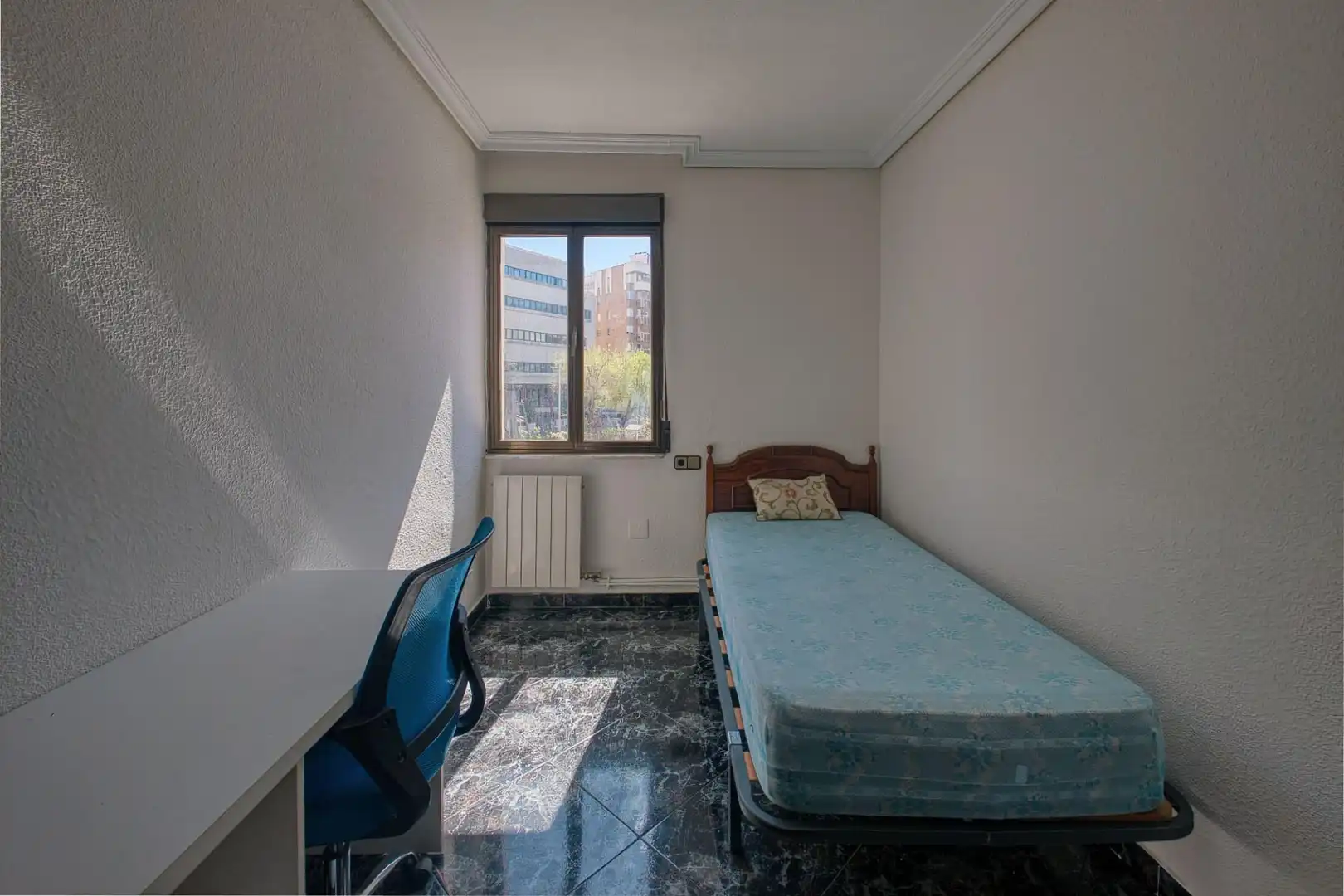 Bedroom of Flat for sale in Jaén
