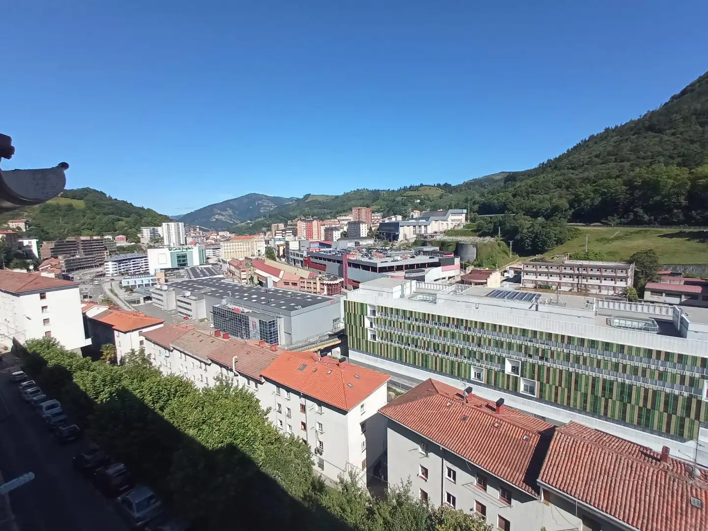Appartamento con terrazza in vendita a Bustinduitarren kalea