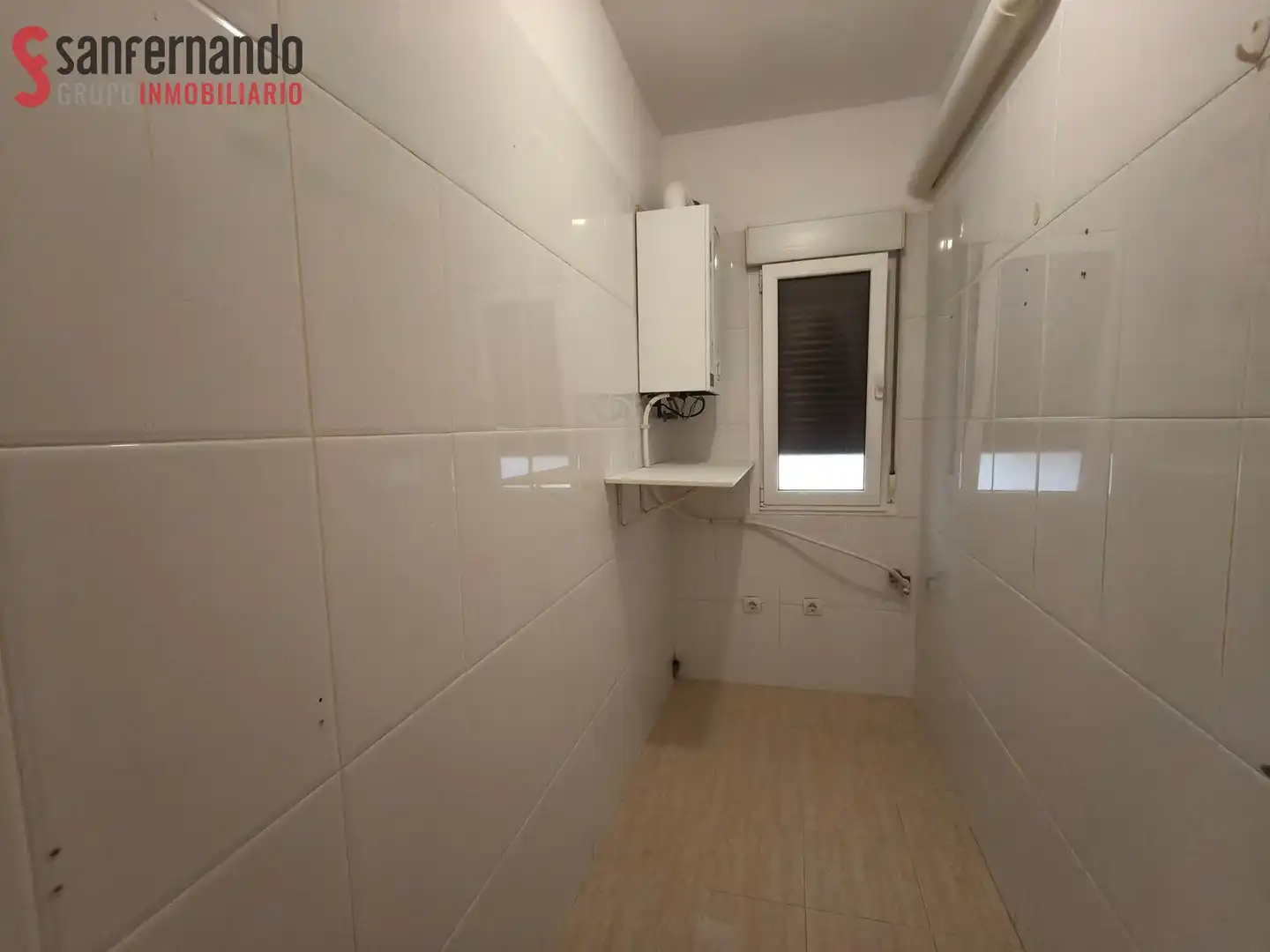 Badezimmer von Wohnung zum Verkauf in Torrelavega  mit Heizung und Balkon
