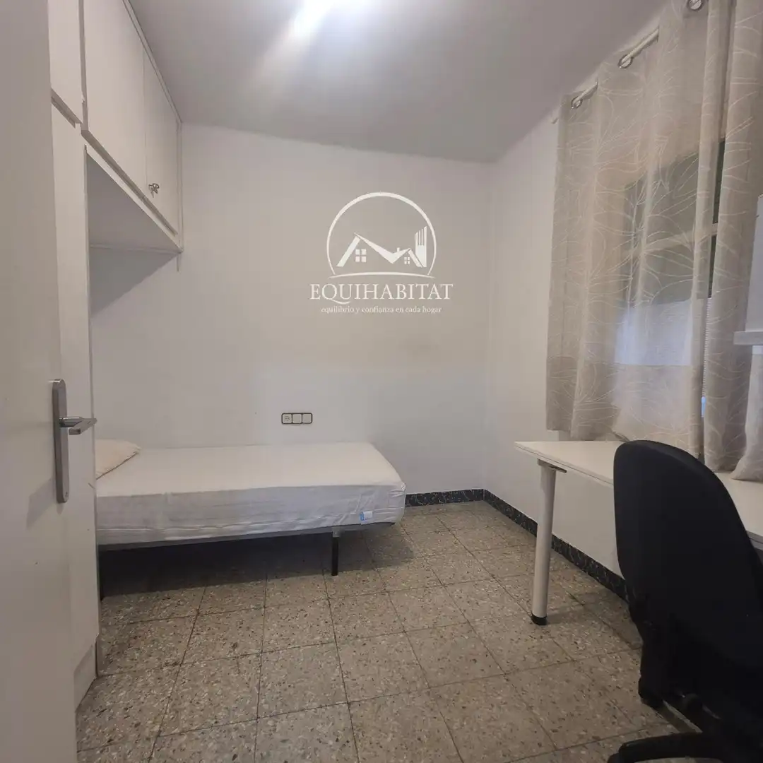 Habitación de Piso de alquiler en Lleida con Aire acondicionado y Terraza