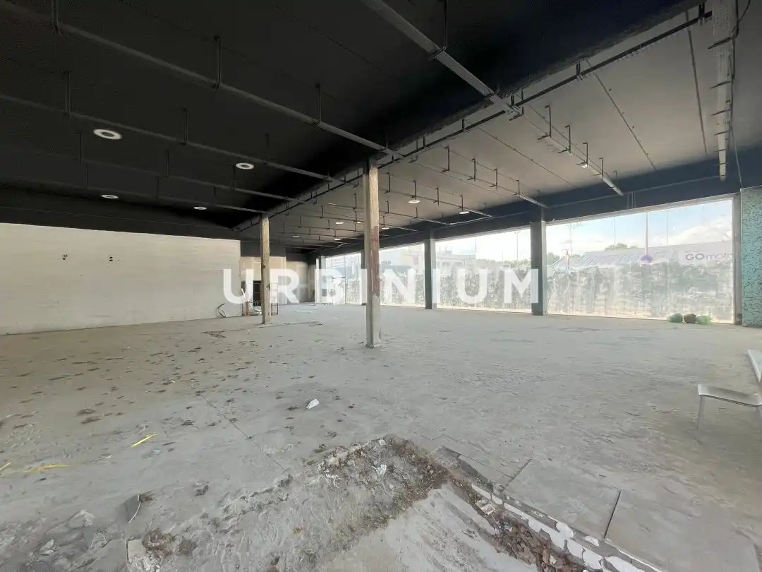 Industriegebäude zur Miete in Barri dels Escriptors, imagen 2