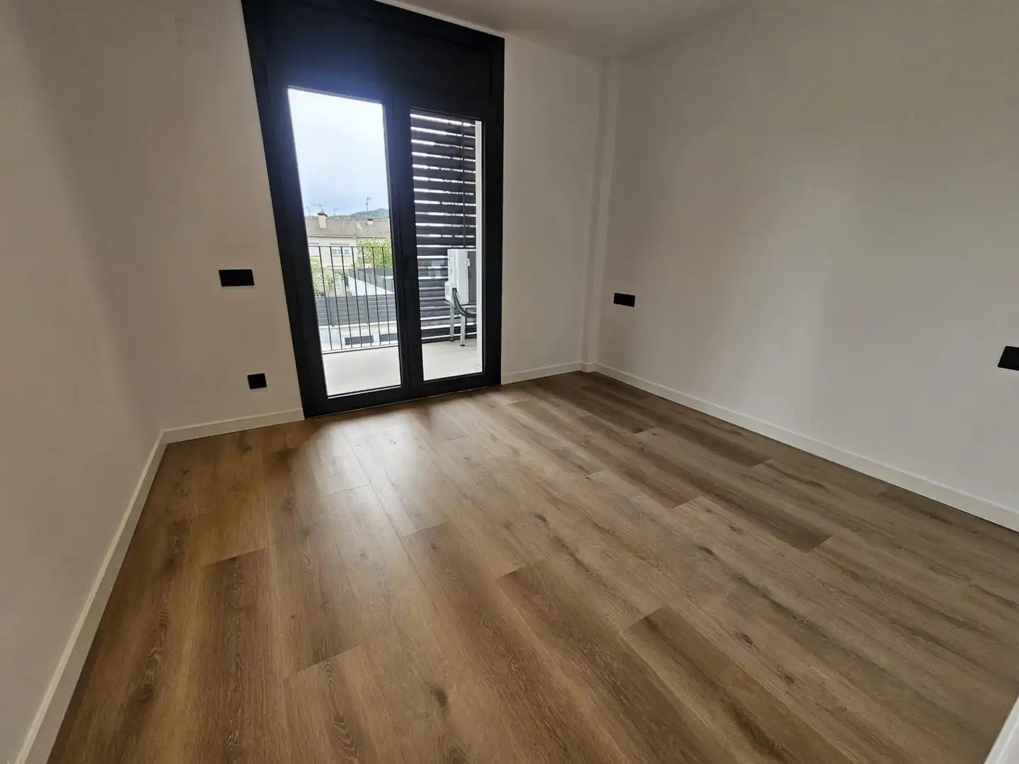 Habitación de Piso en venta en Sant Celoni con Calefacción, Parquet y Terraza