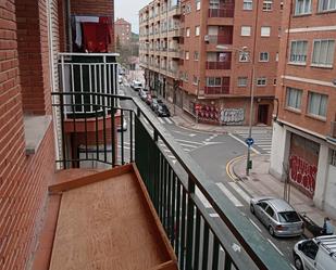 Exterior view of Flat for sale in  Logroño  with Furnished and Balcony