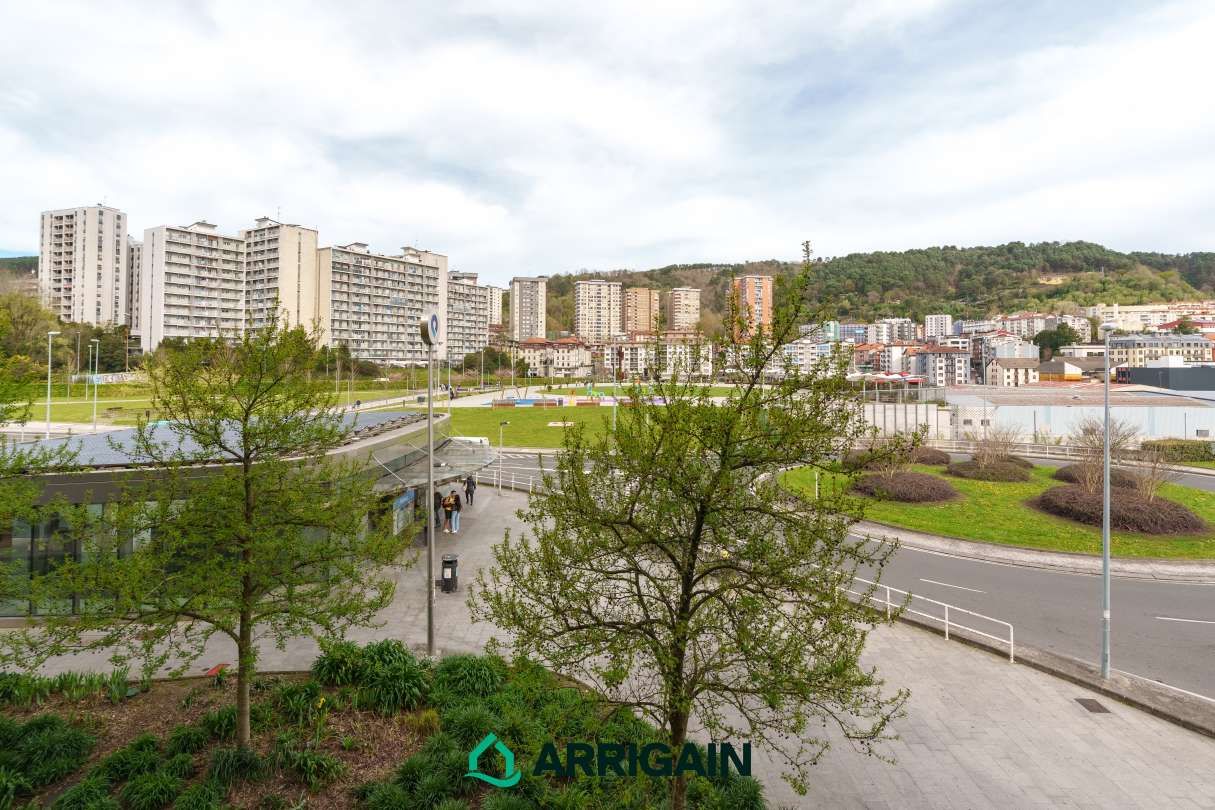 Exterior view of Flat for sale in Donostia - San Sebastián   with Balcony