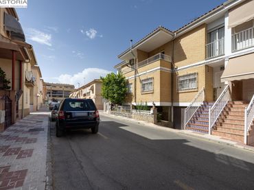 Terraced house for sale in Calle Calle Jardines