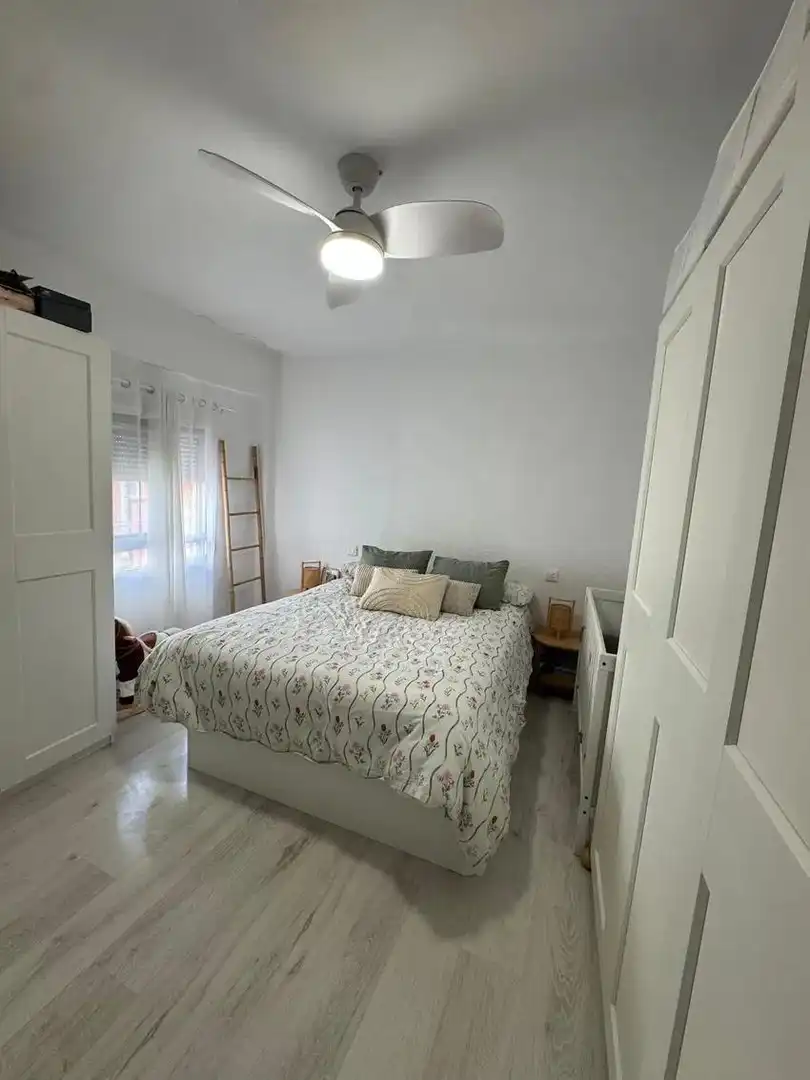 Habitación de Piso en venta en Alfafar con Aire acondicionado y Amueblado