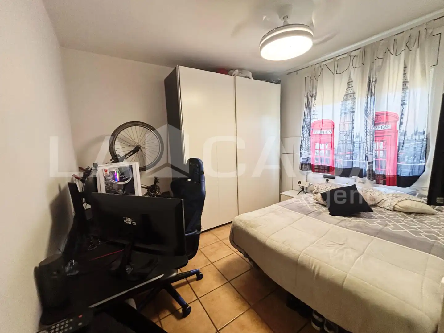 Bedroom of Flat for sale in La Roca del Vallès  with Heating and Balcony