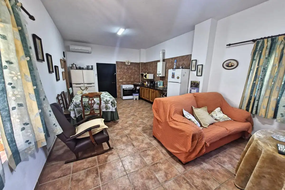 Cuina de Finca rústica en venda en Málaga amb Jardí privat, Terrassa i Traster