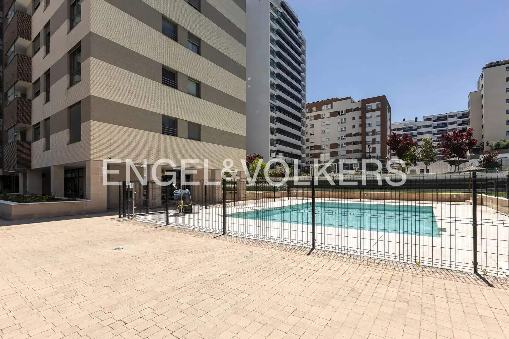Piscina de Piso en venta en Madrid con Aire acondicionado, Calefacción y Piscina