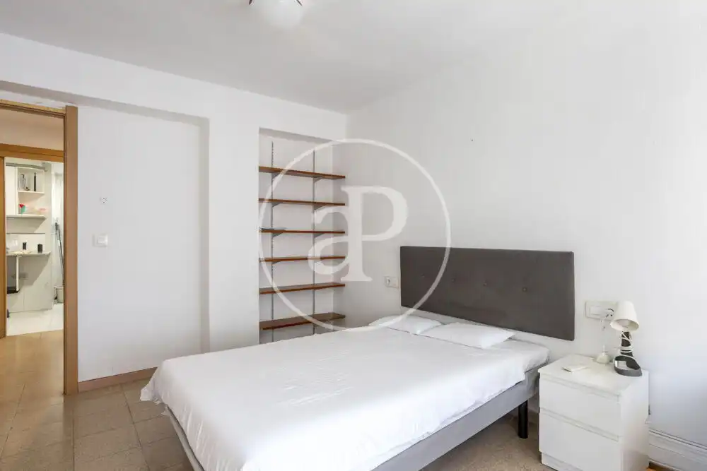 Piso con terraza en venta en Av. del Primat Reig, imagen 5