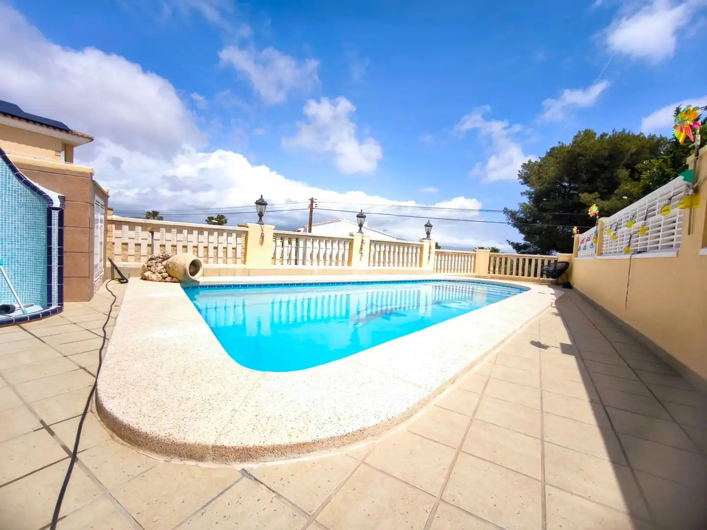 Piscina de Casa o chalet en venta en La Nucia con Aire acondicionado, Calefacción y Jardín privado