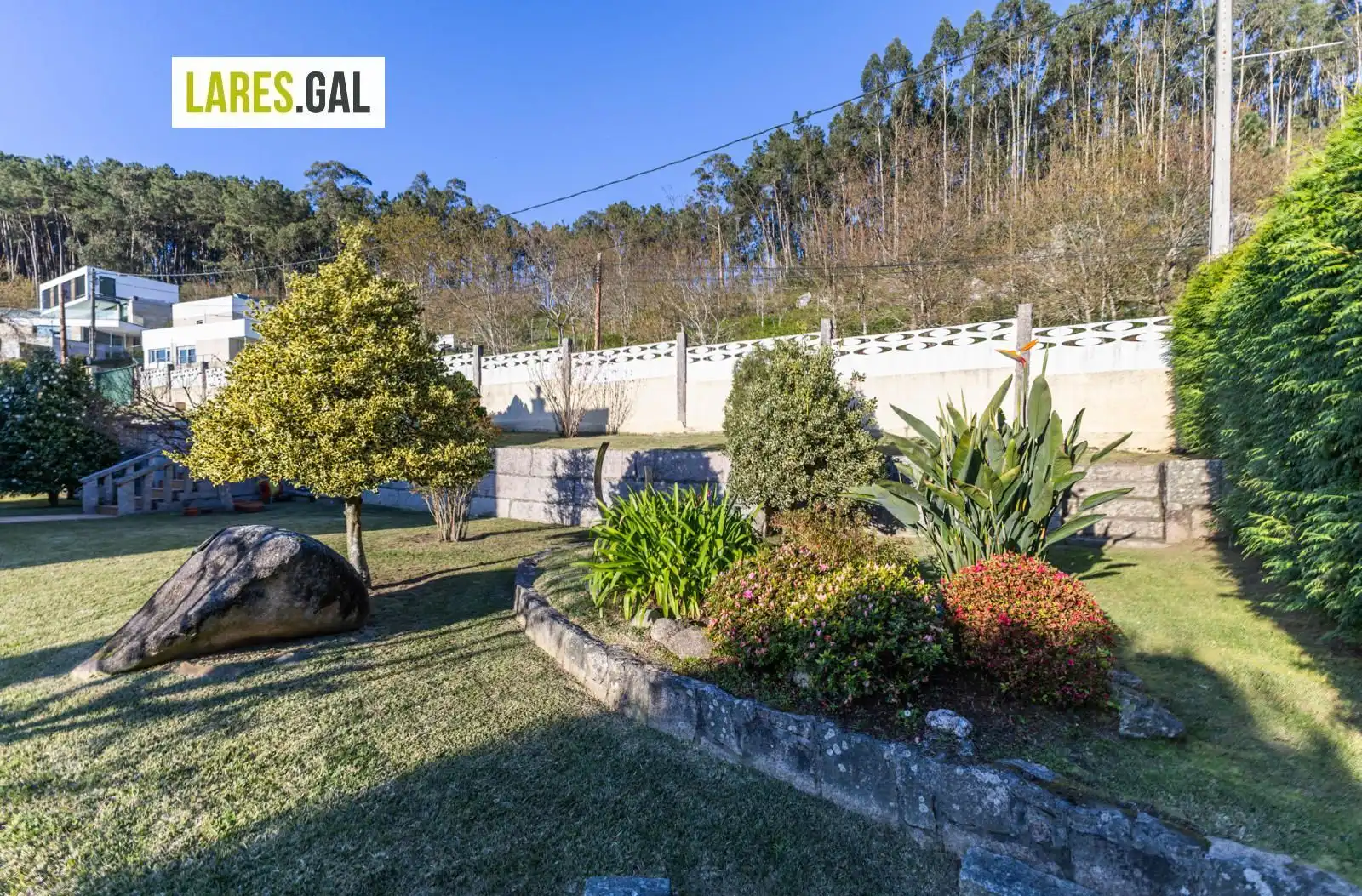 Jardín de Casa o chalet en venta en Cangas  con Calefacción y Trastero