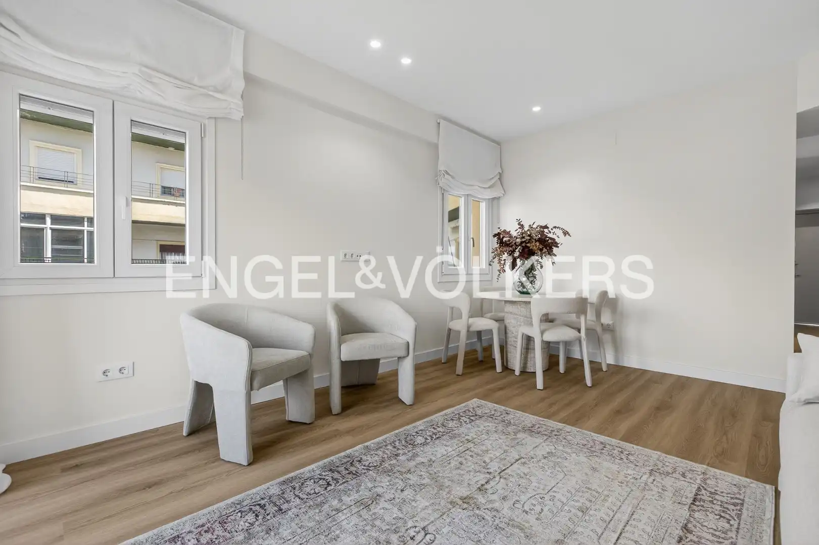 Dining room of Flat for sale in Sevilla  with Heating, Parquet flooring and Terrace