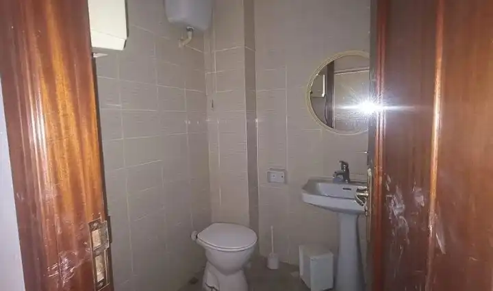 Baño de Nave industrial en venta en Valencia