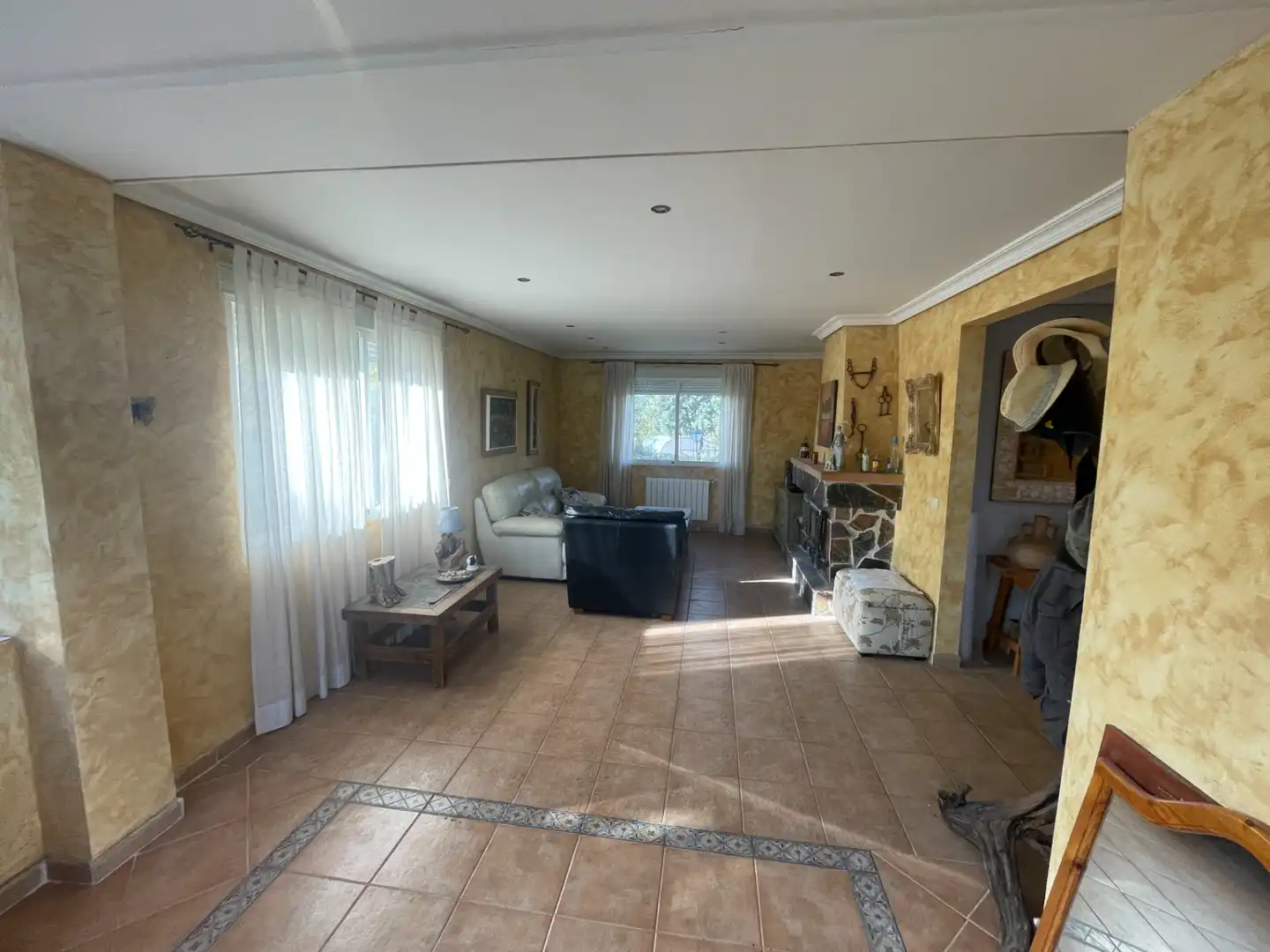 Sala de estar de Casa o chalet en venta en Albalate de Zorita con Calefacción, Jardín privado y Terraza