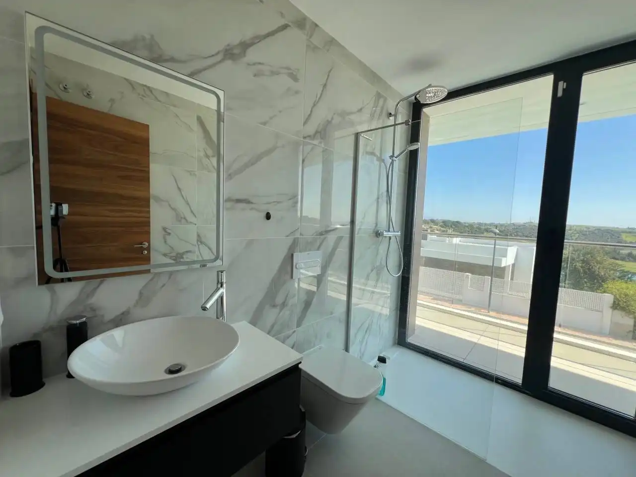 Baño de Casa o chalet en venta en Estepona con Aire acondicionado, Calefacción y Jardín privado