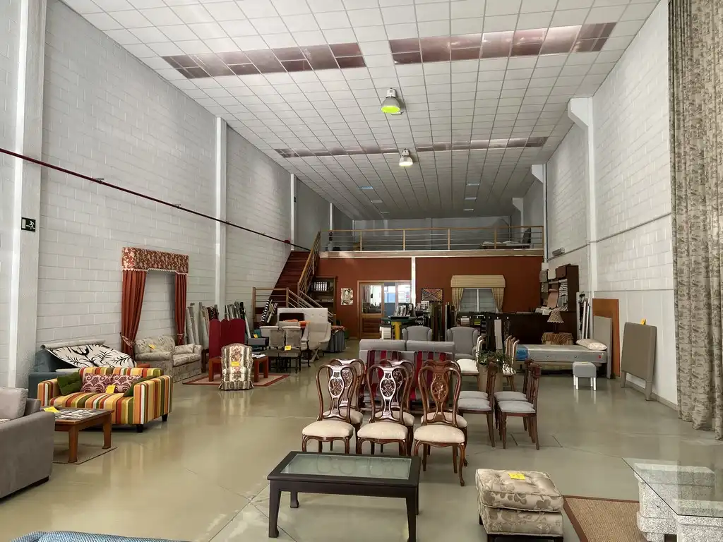Nave industrial de alquiler en Ames