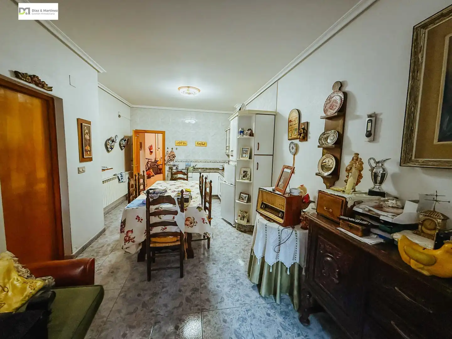 Dining room of Houses for sale in Cacabelos  with Parquet flooring