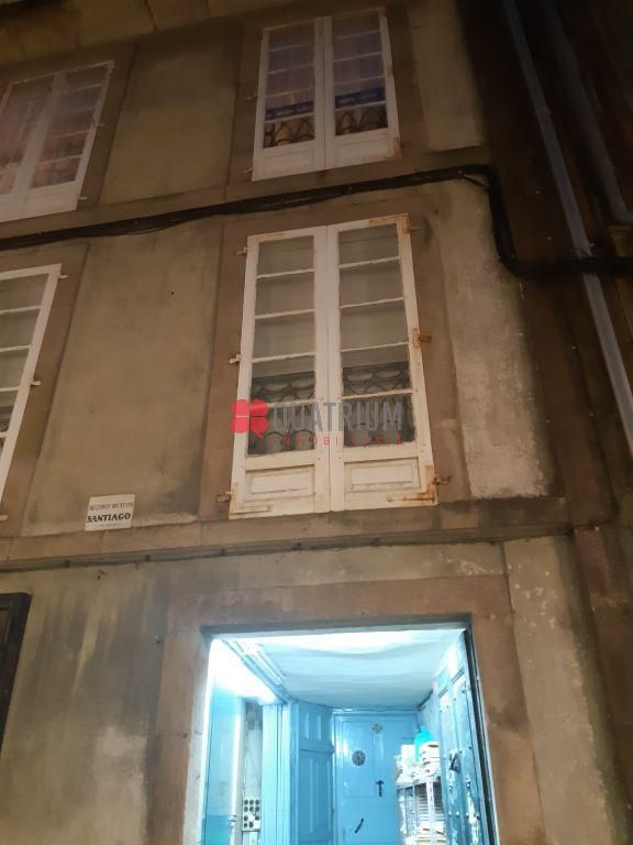 Vista exterior de Casa o xalet en venda en Santiago de Compostela  amb Terrassa, Traster i Balcó