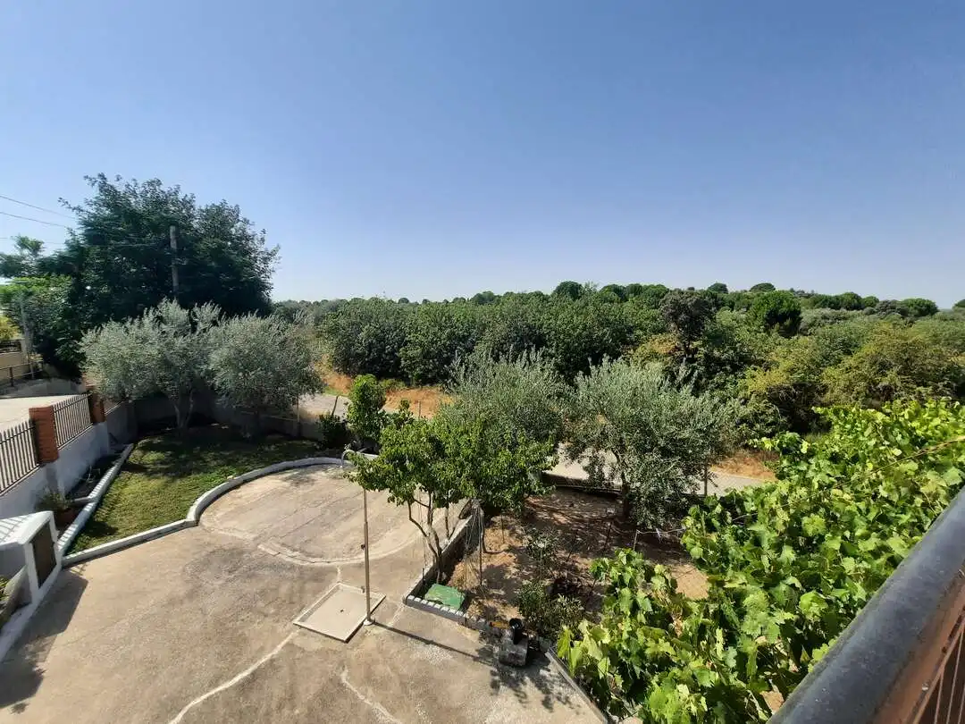 Casa adosada en venta en Escalona con Aire acondicionado, Calefacción y Jardín privado