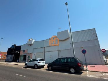 Nave industrial in vendita a Avenida del Alcalde Miguel Castaño