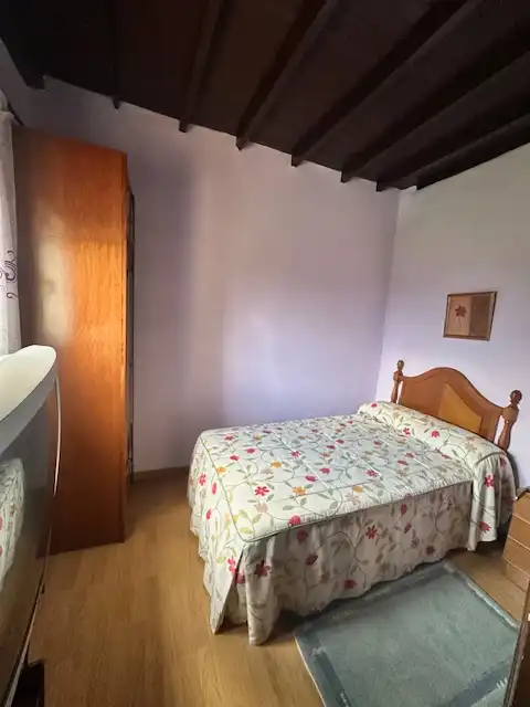 Habitación de Casa o chalet en venta en Salas con Jardín privado, Terraza y Amueblado