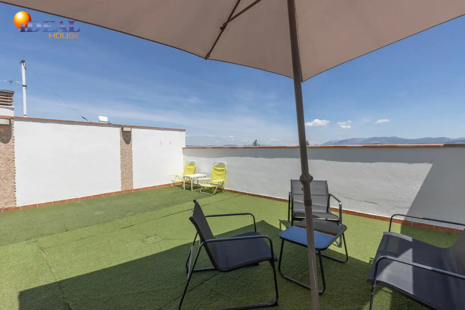 Terraza de Ático en venta en Alhendín con Aire acondicionado, Terraza y Trastero