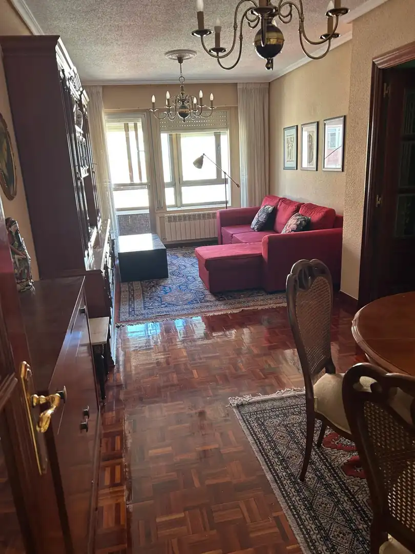 Sala d'estar de Pis de lloguer en Santander amb Terrassa i Moblat
