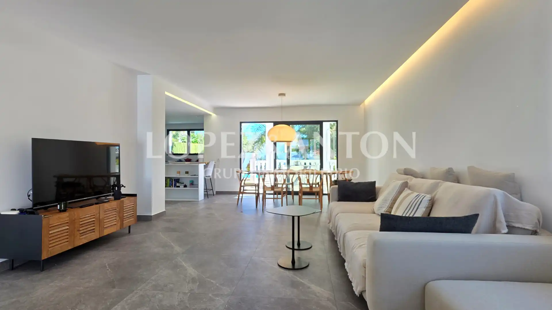 Living room of Houses for sale in L'Eliana  with Air Conditioner, Heating and Private garden