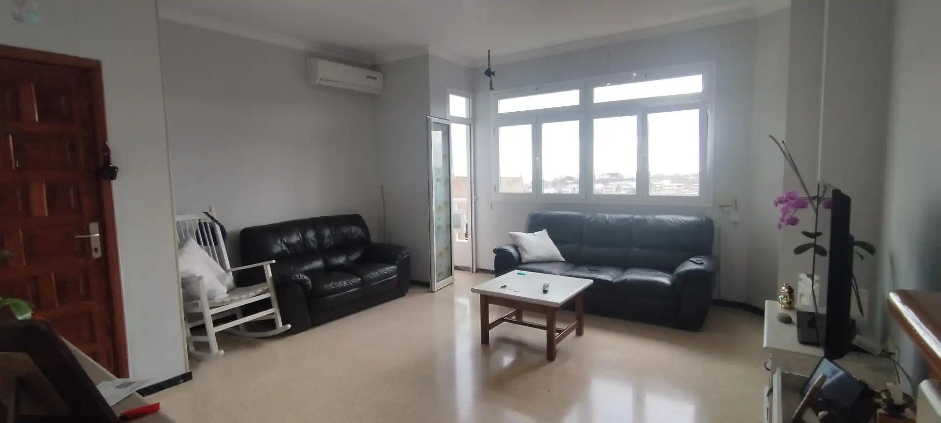 Sala d'estar de Pis en venda en Las Palmas de Gran Canaria amb Aire condicionat i Balcó