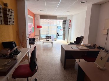 Local comercial en venda a Calle Miguel Redondo