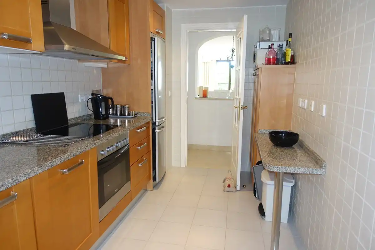 Apartamento con piscina en venta en Benahavís pueblo, imagen 13