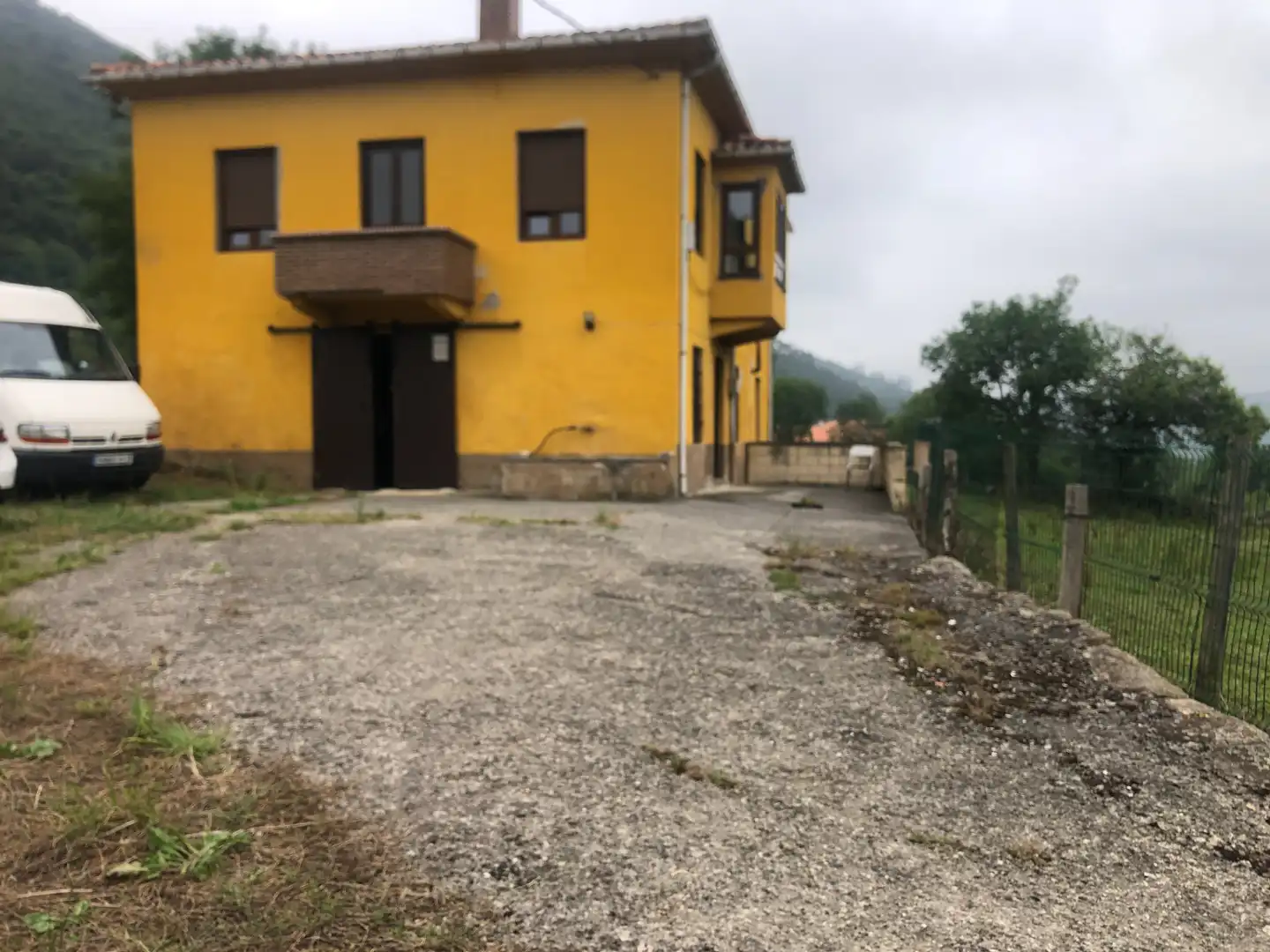 Vista exterior de Casa o xalet en venda en Corvera de Toranzo amb Calefacció, Jardí privat i Terrassa