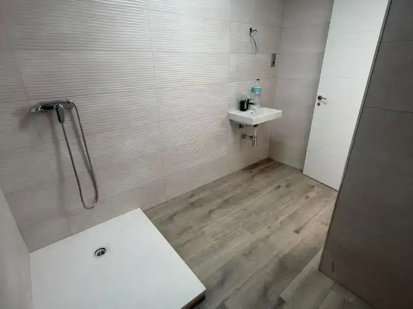 Bany de Pis en venda en Campillos amb Aire condicionat, Jardí privat i Traster