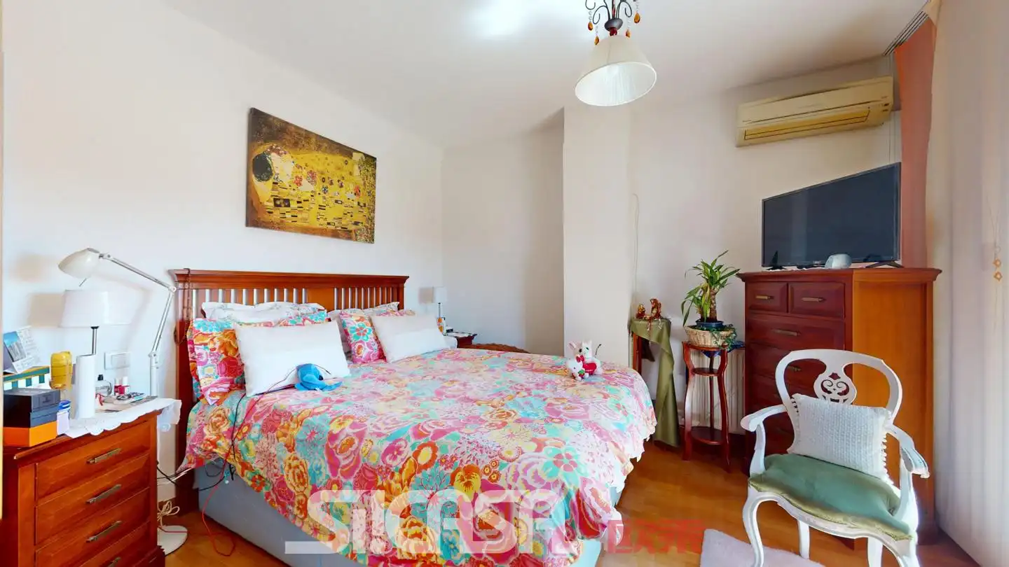 Habitación de Ático en venta en Parla con Aire acondicionado, Calefacción y Terraza
