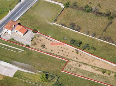 Casa amb balcó en venda a O Pereiro de Aguiar