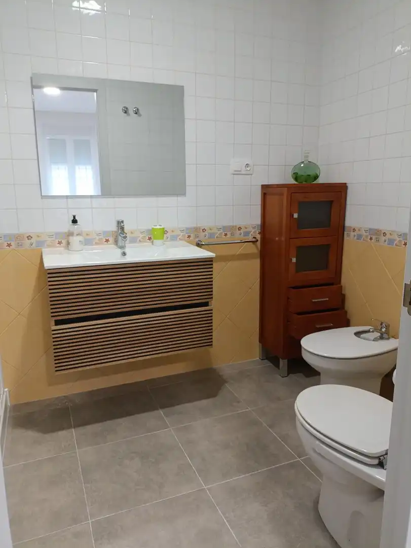 Badezimmer von Einfamilien-Reihenhaus zur Miete in Pedanías Oeste