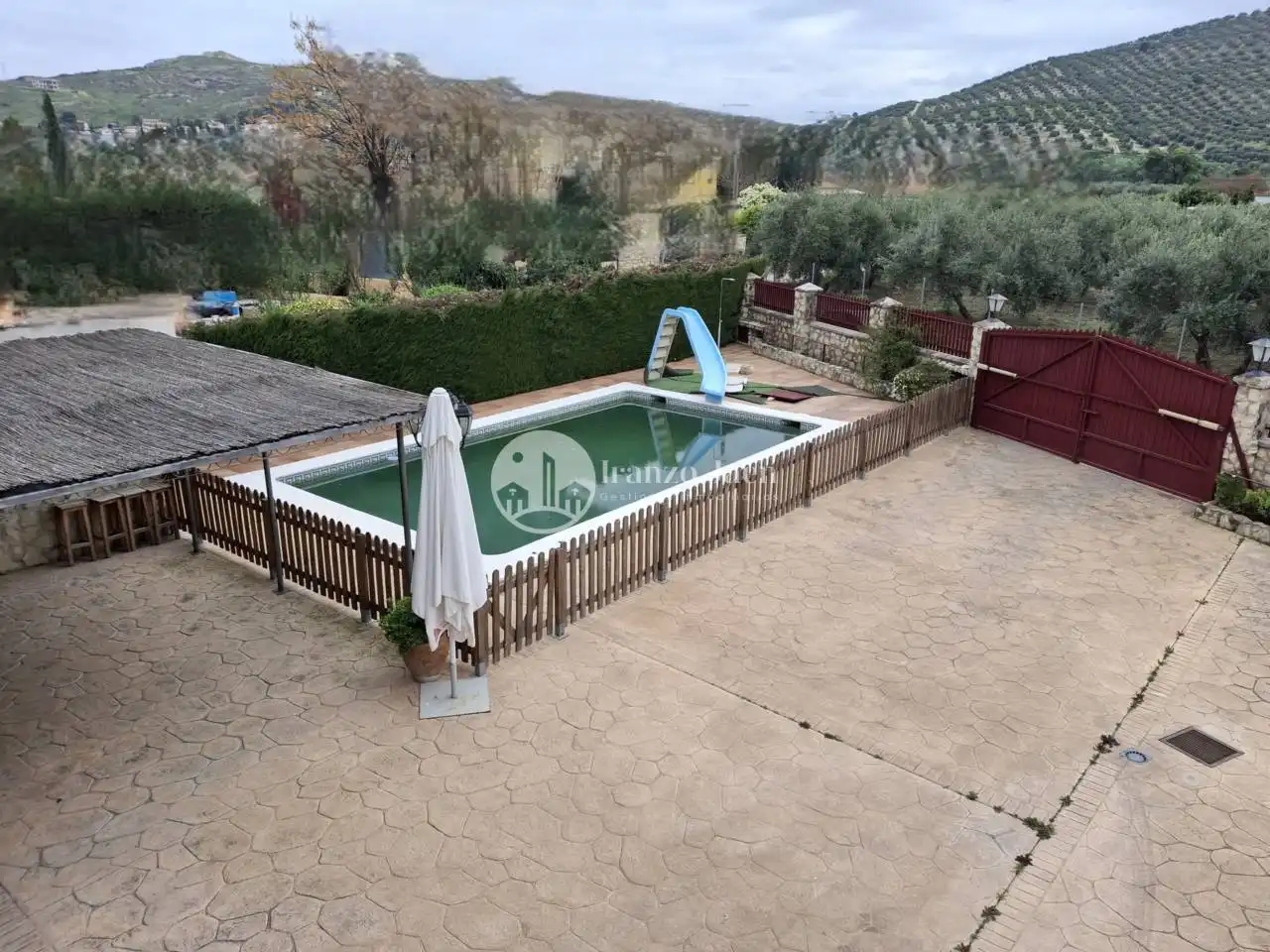Swimming pool of Houses for sale in Jaén  with Air Conditioner, Heating and Private garden