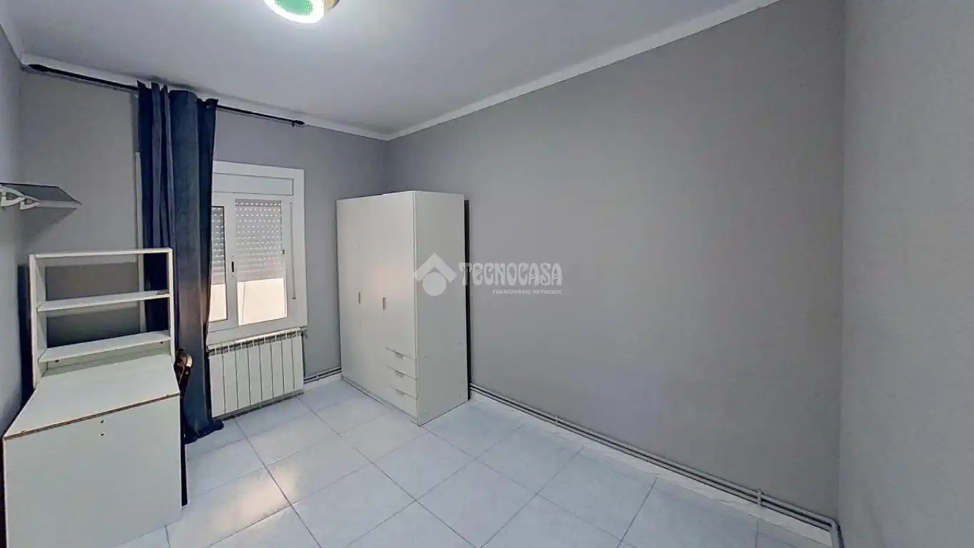 Dormitori de Pis en venda en Manresa amb Balcó