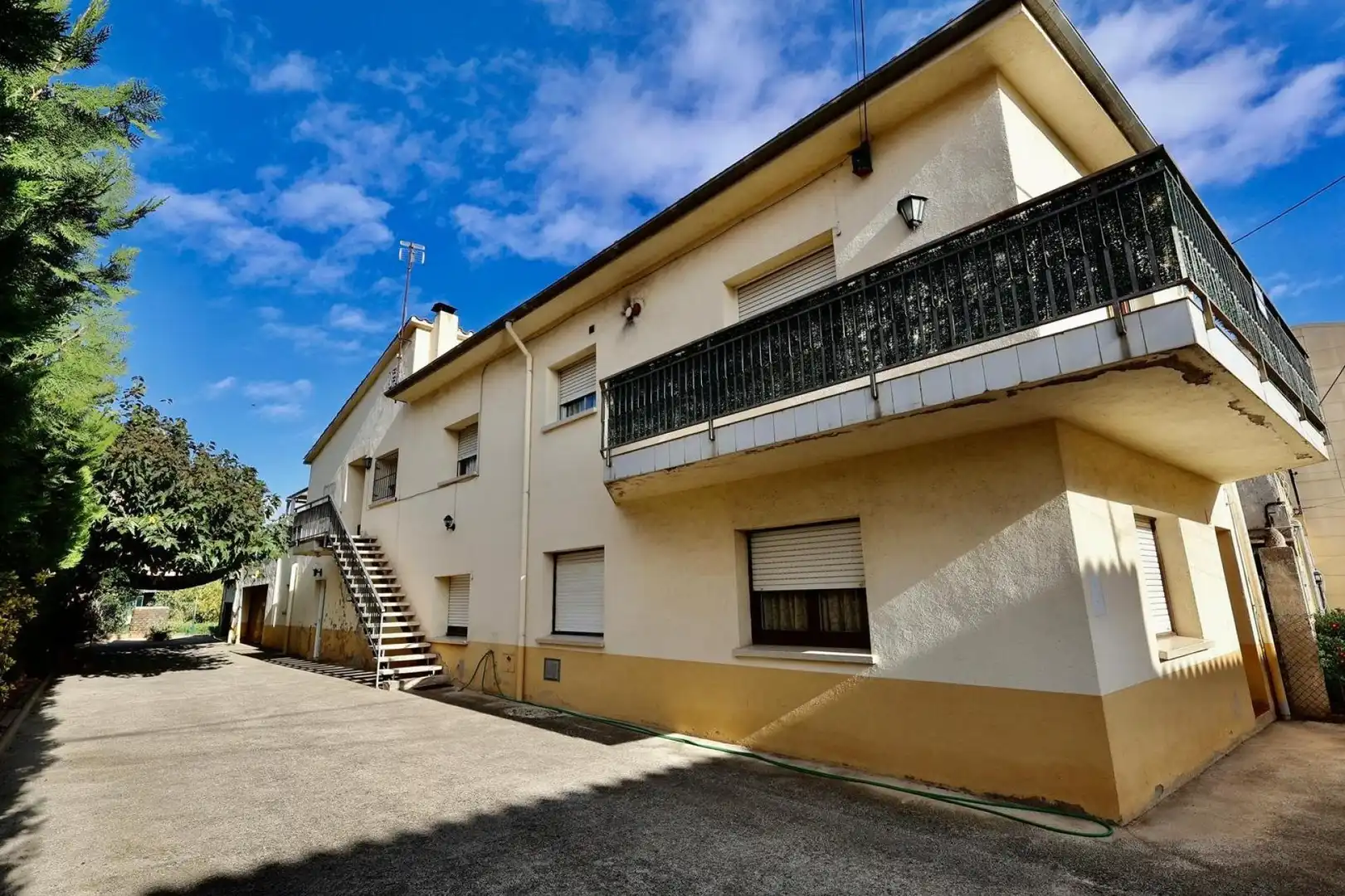 Vista exterior de Finca rústica en venda en Maçanet de la Selva amb Terrassa i Balcó