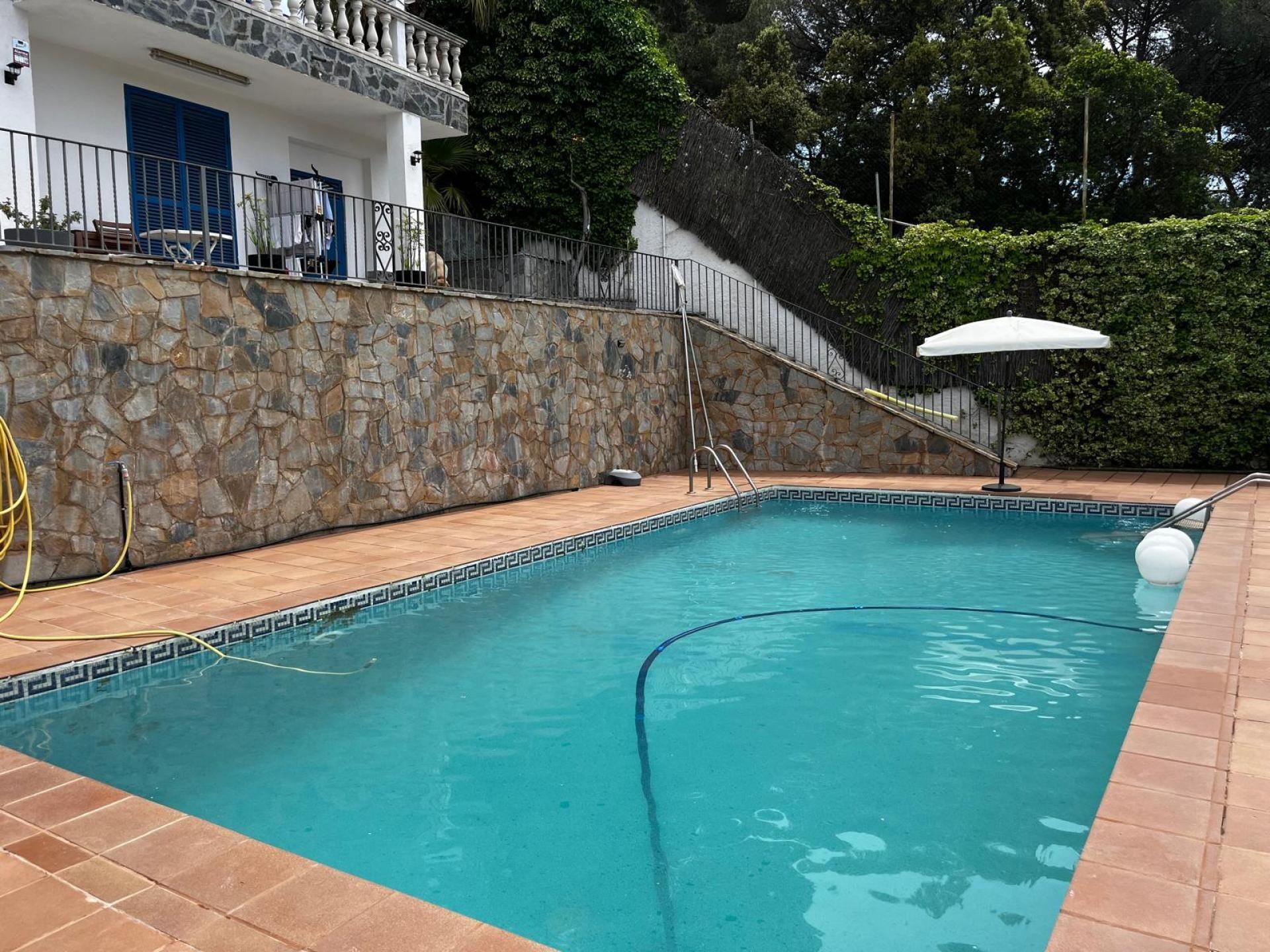 Swimming pool of House or chalet for sale in Sant Cebrià de Vallalta  with Heating, Private garden and Storage room