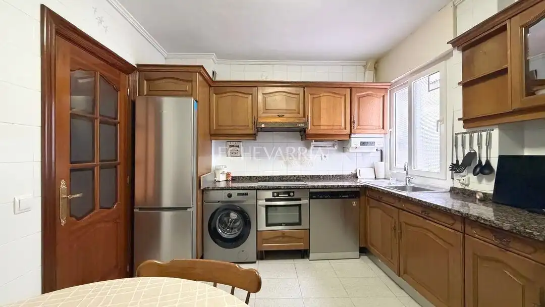 Cocina de Piso en venta en Getxo  con Calefacción y Terraza