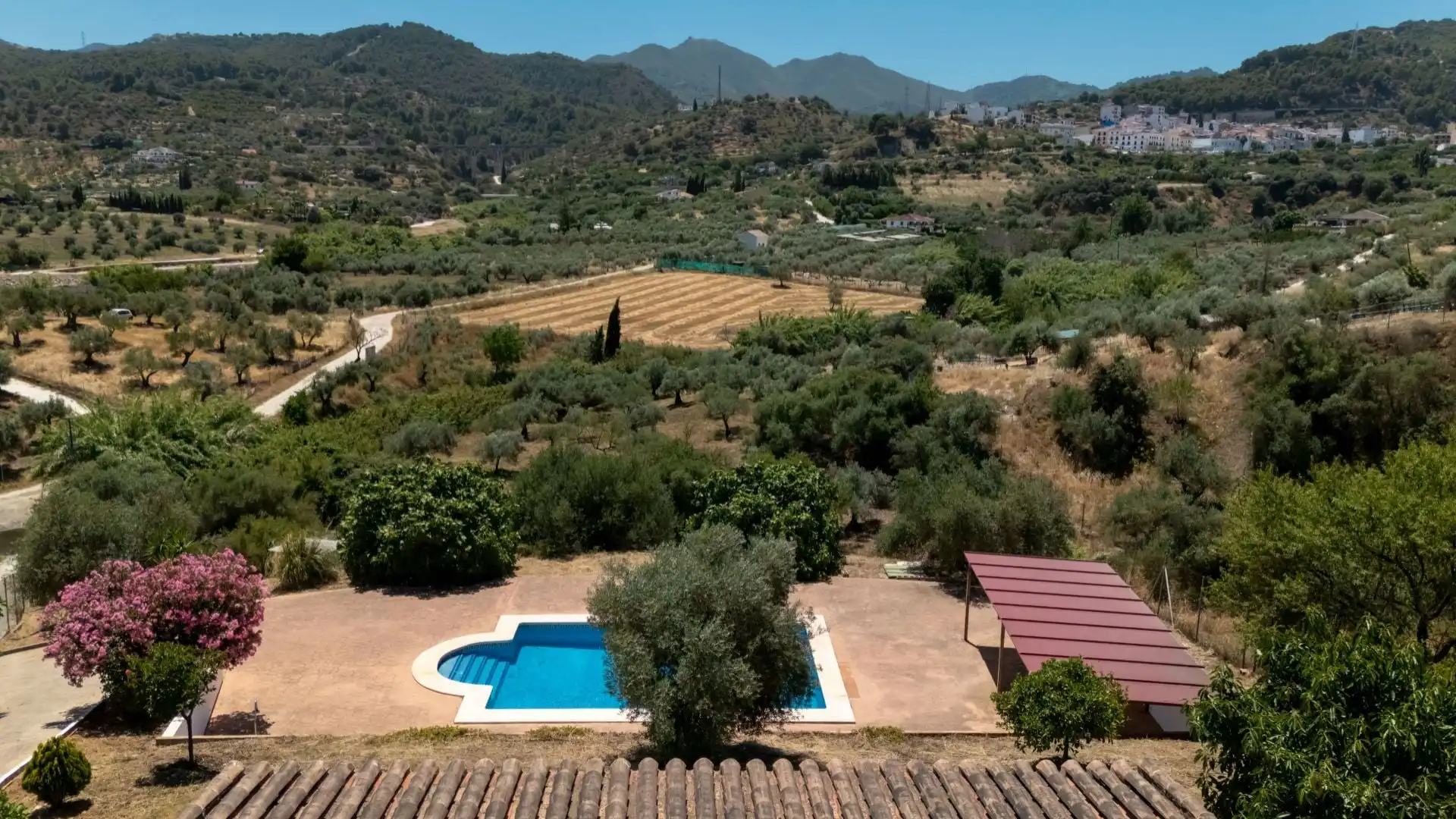 Garden of Country homes for sale in Monda  with Air Conditioner, Storage room and Swimming Pool