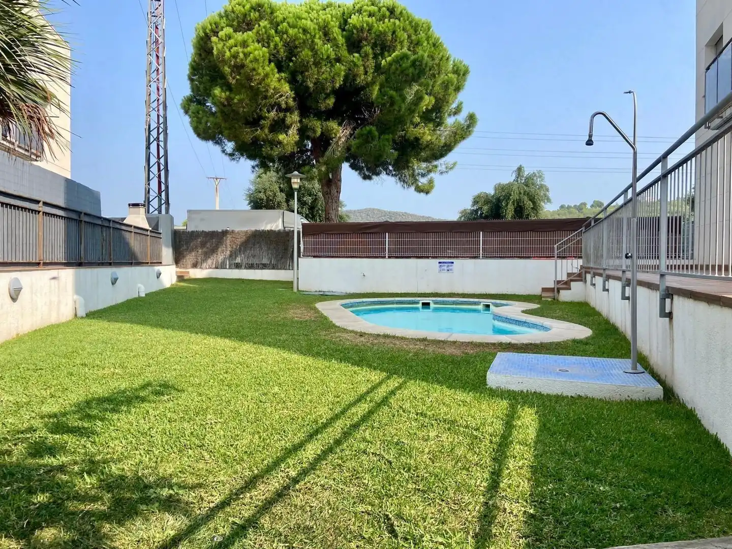 Swimming pool of Attic for sale in El Vendrell  with Air Conditioner, Heating and Private garden