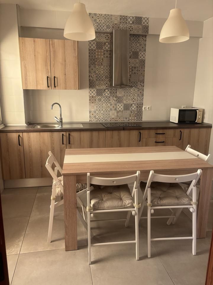 Cuina de Pis de lloguer en Málaga Capital amb Terrassa i Moblat