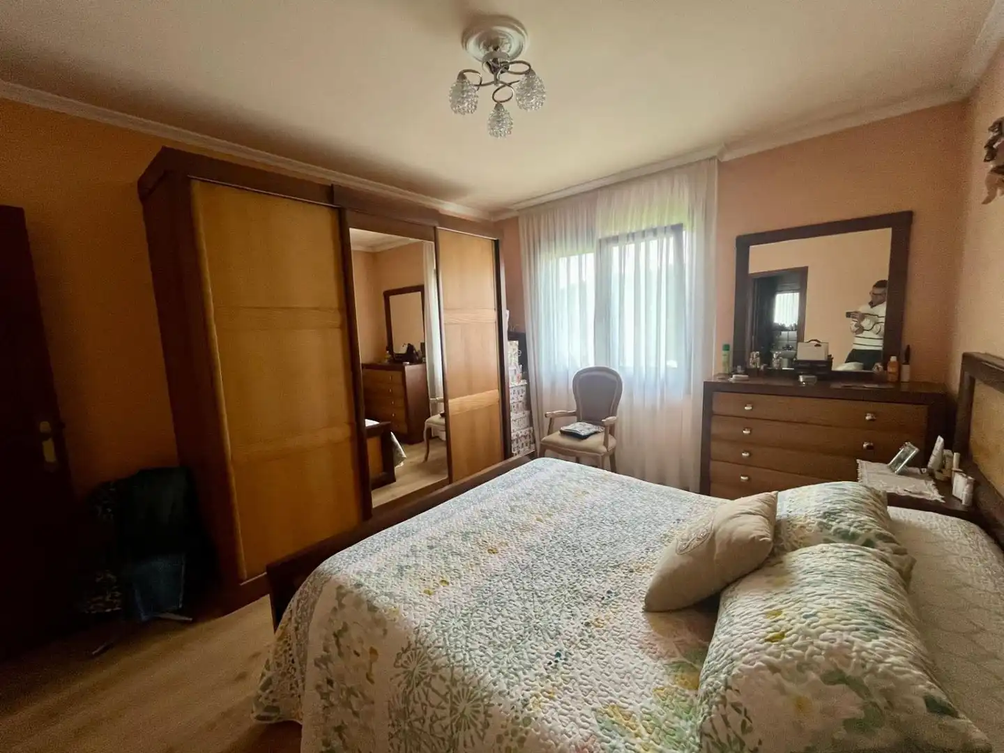 Dormitori de Casa o xalet en venda en Carballo amb Calefacció