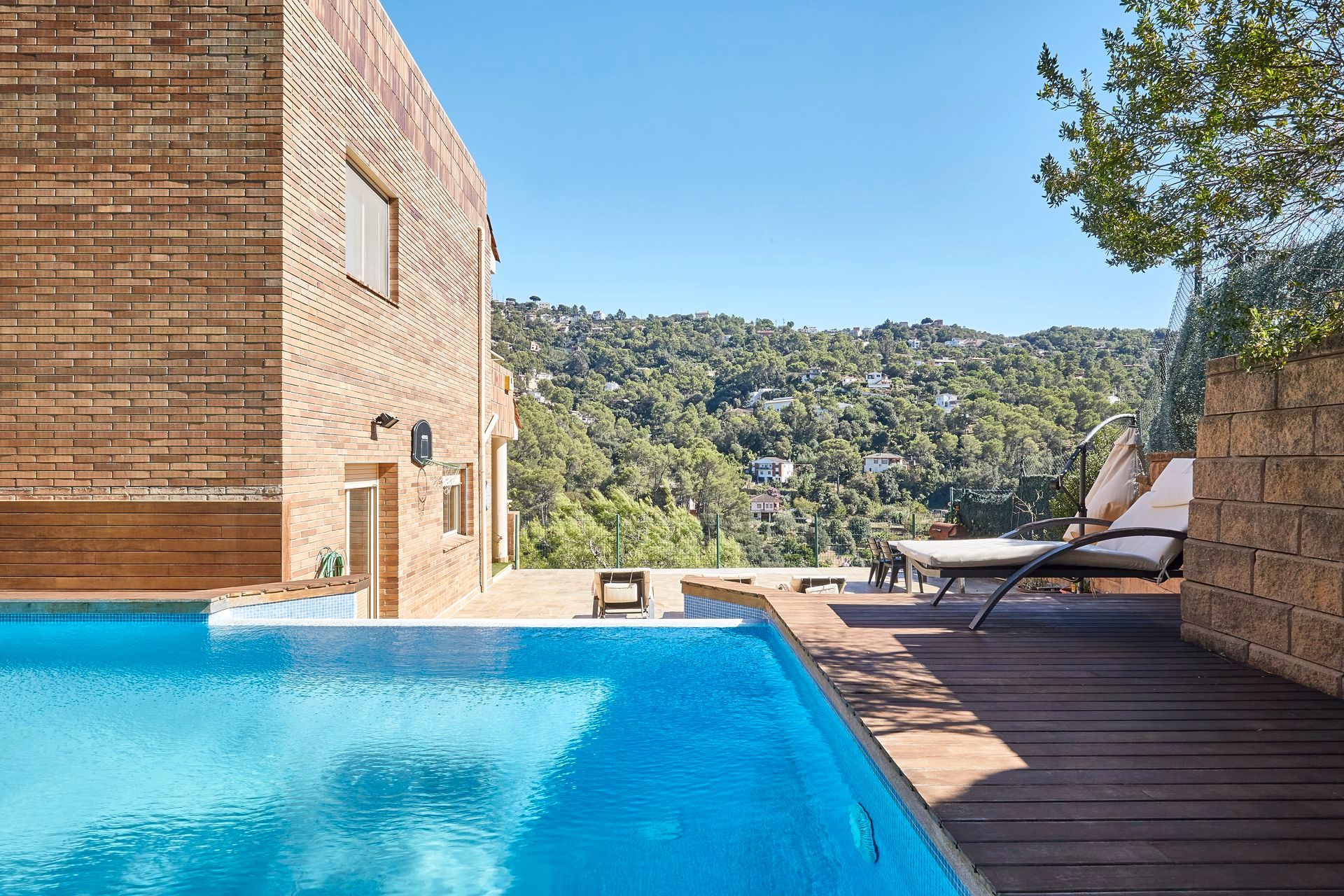 Piscina de Casa adosada en venta en Torrelles de Llobregat con Calefacción, Jardín privado y Terraza