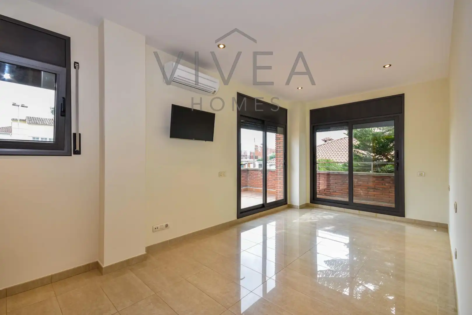Sala de estar de Casa o chalet en venta en Sabadell con Aire acondicionado, Calefacción y Jardín privado