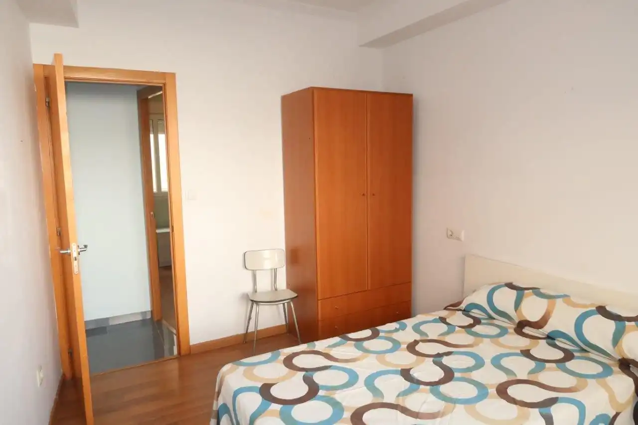 Bedroom of Flat for rent in A Coruña Capital   with Parquet flooring and Furnished